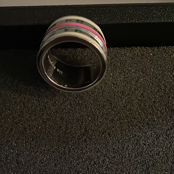 Ring - Picture 4 of 5